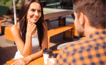 Come fare in modo che una donna cominci ad interessarsi a te