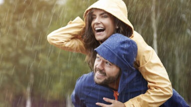 Per conquistare una donna, devi soddisfare le sue esigenze emotive